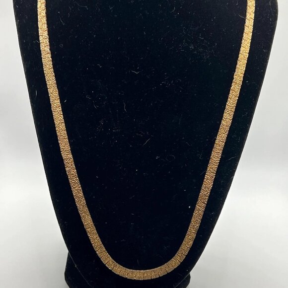 Vintage 80s Gold Tone Textured Link Necklace - Picture 6 of 8